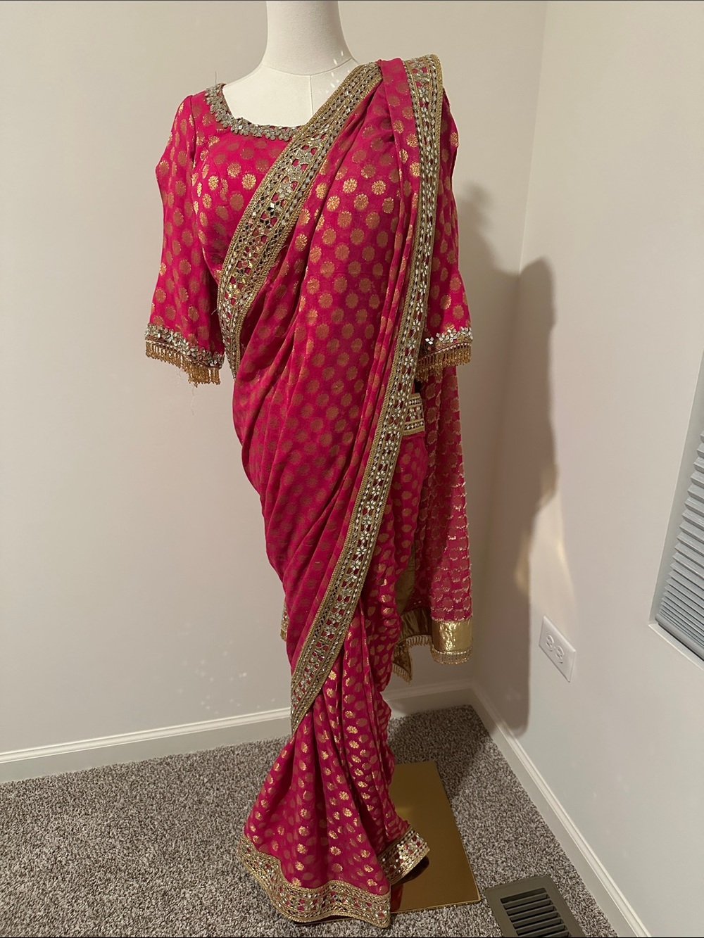 Fuchsia Pink and Gold Banarsi Pre-pleated Sari/Saree with mirror lacing border
